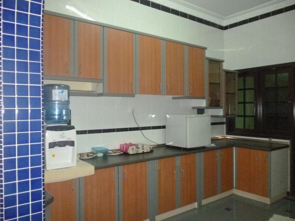 G Six Hotel Sitiawan Εξωτερικό φωτογραφία
