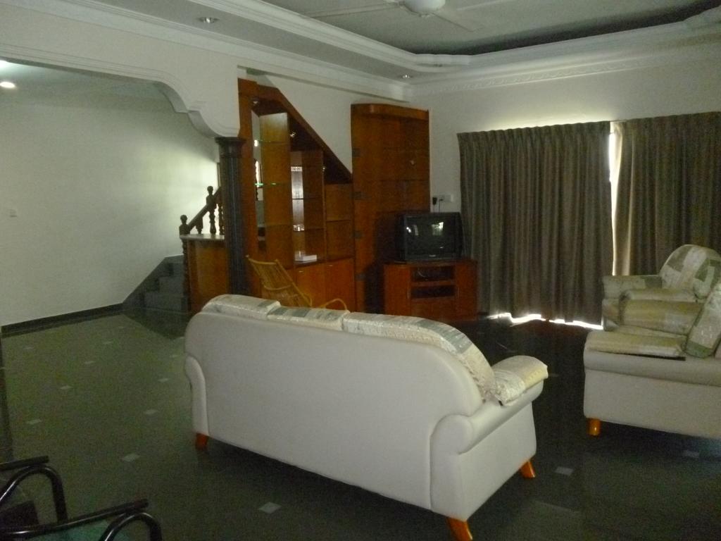 G Six Hotel Sitiawan Εξωτερικό φωτογραφία
