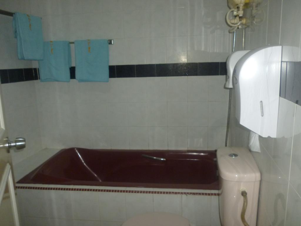 G Six Hotel Sitiawan Εξωτερικό φωτογραφία