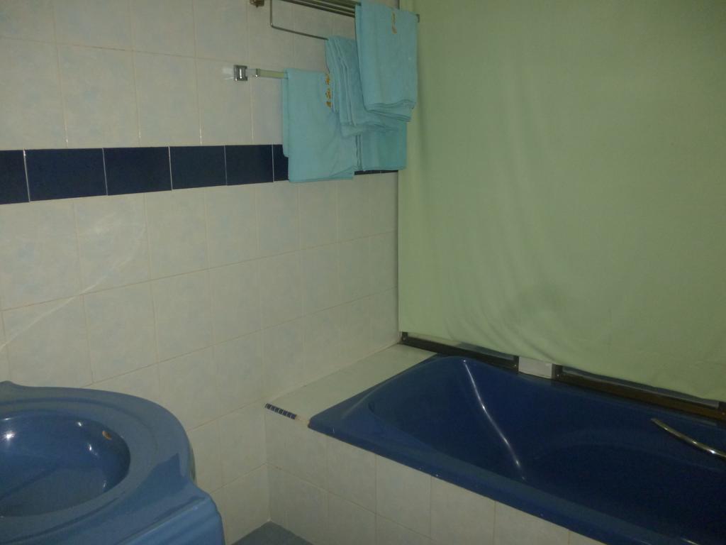 G Six Hotel Sitiawan Εξωτερικό φωτογραφία