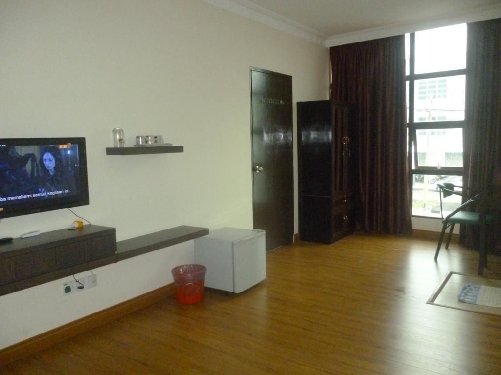 G Six Hotel Sitiawan Εξωτερικό φωτογραφία